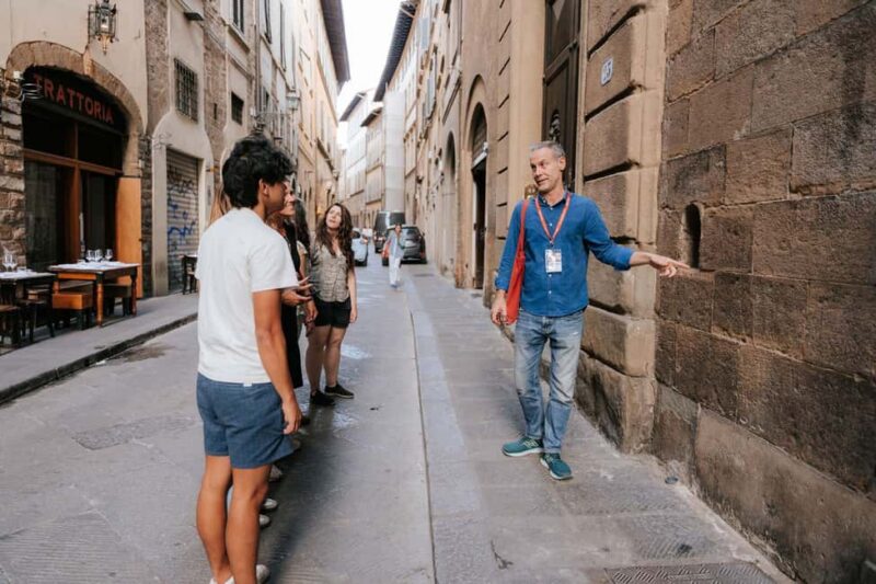 Florence: Small-Group Sunset Food & Wine Tour in Oltrarno - Intimate Group Setting and Expert Guides