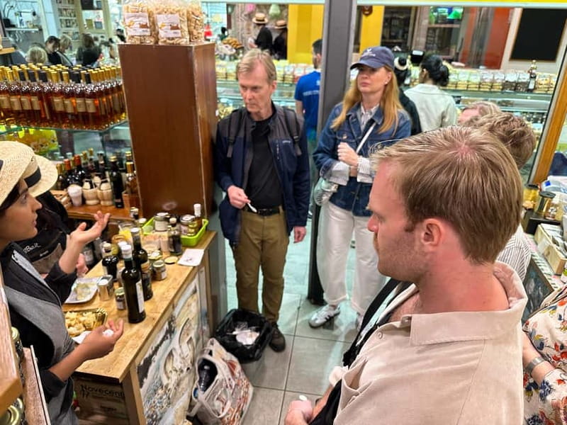 Florence: Street Food Tour with Wine & Local Guide - The Sweet Finale: Gelato and Biscotti