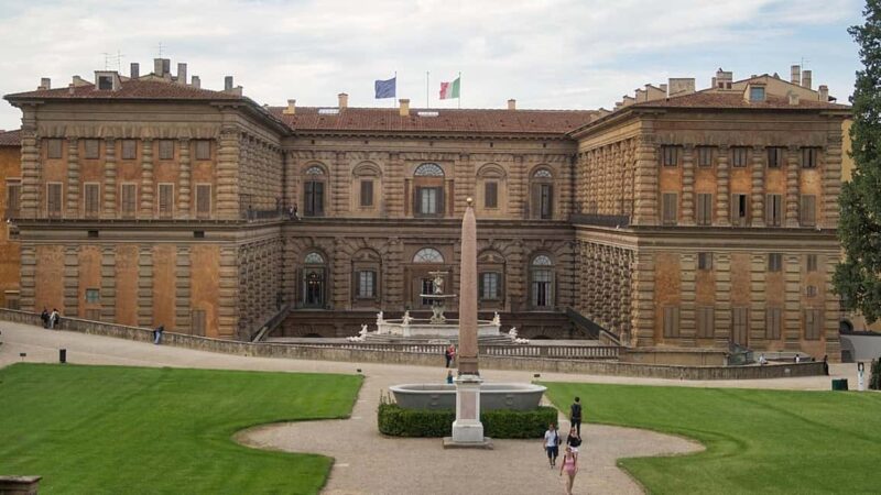 Florence: Themed Walking Tours with Local Guide - Starting Point and Meeting Logistics at Santa Maria Novella