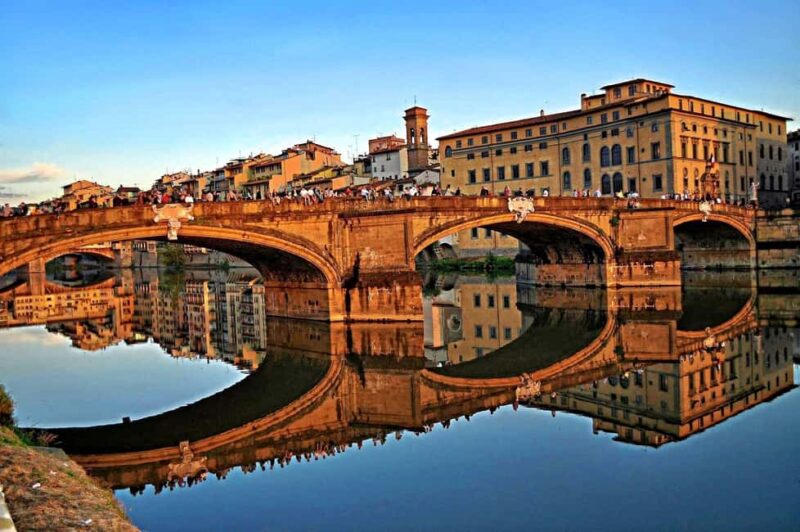 Florence: Themed Walking Tours with Local Guide - Discovering Piazza della Repubblica and Its Stories
