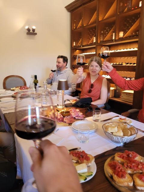 Florence: Tuscany Bike Tour with Wine & Olive Oil - The Food and Drink at the Tasting Stop