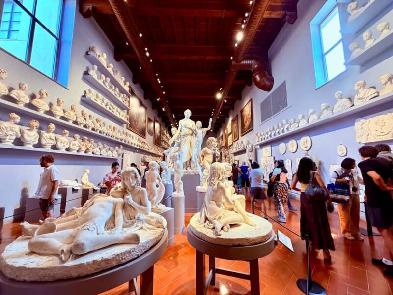 Florence: Uffizi & Accademia Small Group Walking Tour - Key Points