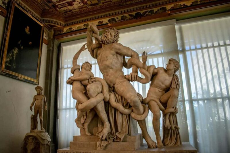 Florence: Uffizi and Accademia Gallery Skip-the-Line Tour - The Expertise of the Guides