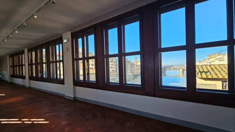 Florence: Uffizi and Vasari Corridor Timed Ticket & AudioApp - Exploring the Vasari Corridor’s Hidden Treasures