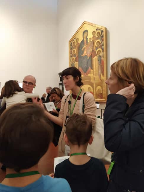 Florence: Uffizi Kids Treasure Hunt - Materials and Comfort for Kids and Parents