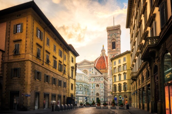 Florence Unveiled: A Spectacular Walking Tour Experience! - Piazza della Repubblica: The Citys Pulse