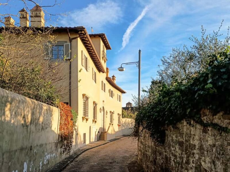 Florence: urban trekking between the historic center and the Tuscan countryside - Learning About Florence’s Flora and Its Famous Residents