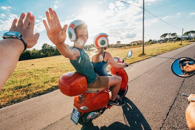 Florence Vespa Rental - What’s Included: Helmet, Map, and Insurance