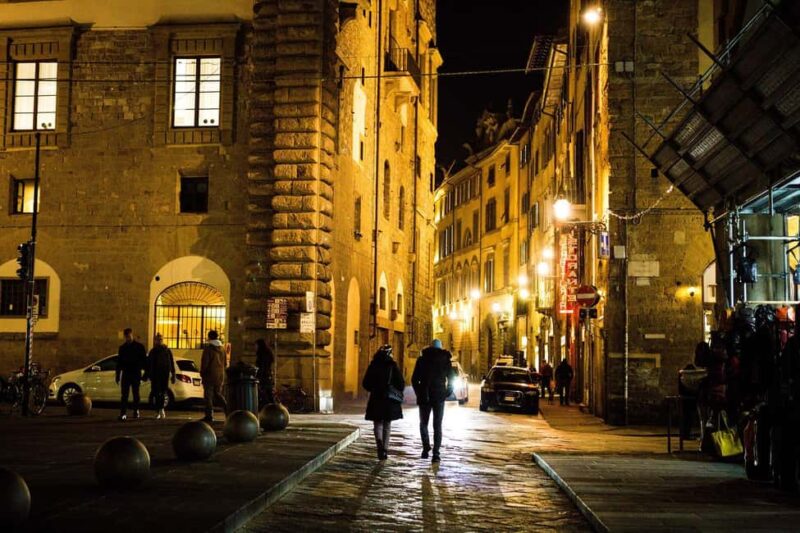 Florence Walking Tour for Women with Gelato and a Drink - Discover Florence’s Nighttime Charm with a Female-Led Walk