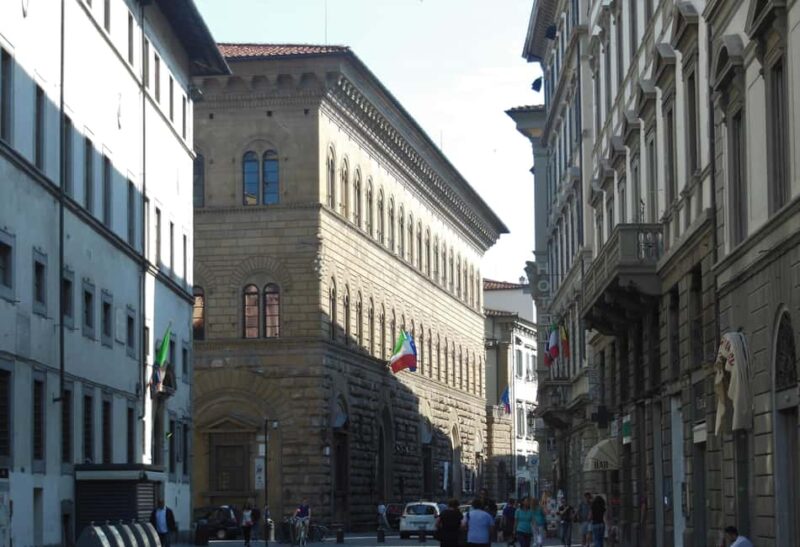 Florence: Walking Tour with Accademia Gallery - Practical Details: Meeting Points, Duration, and Accessibility