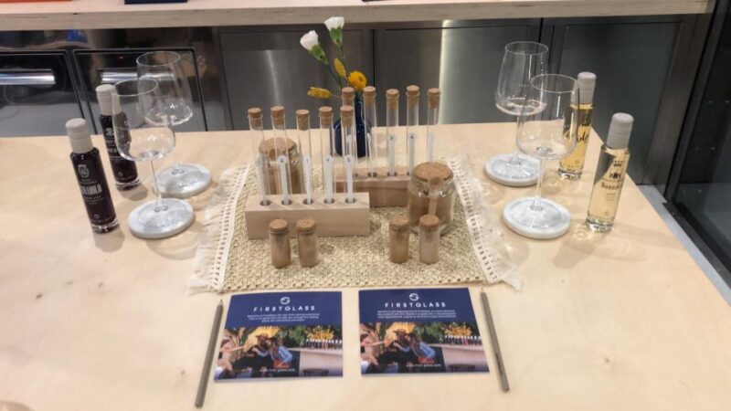 Florence: Wine-tasting Experience in Front of Ponte Vecchio - The Included Wines and Snacks