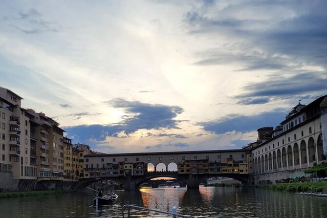 Florentine Gondola Boat Tour - Key Points