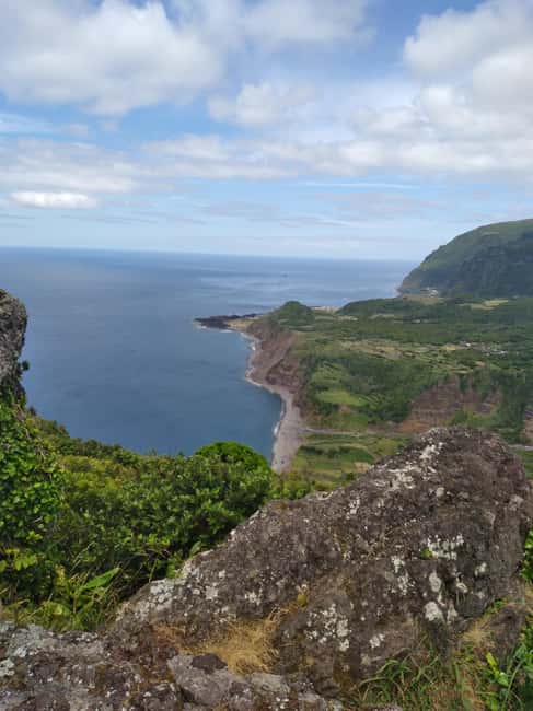 Flores Island: Half-Day Private Tour to Lagoons, Waterfalls, and Viewpoints - Imposing Waterfalls: Poço do Bacalhau and Ribeira do Ferreiro