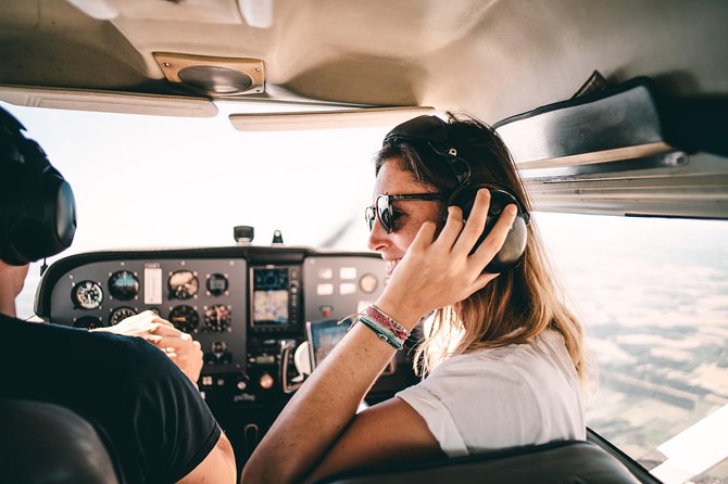 Fly around Paris with a local pilot - What You See During the Flight