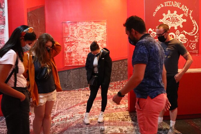 Fly over to the Unexplored Parts of CDMX by Cable Car - The Expertise of Guides Fernando and Elizabeth