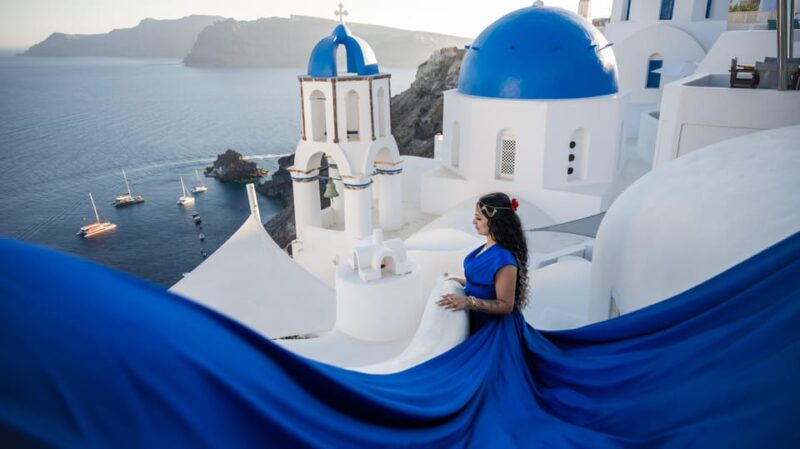 Flying Dress Photography in Oia, Santorini - Key Points