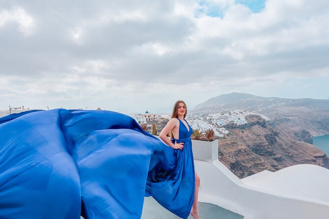Flying Dress Photoshoot Experience in Santorini - Key Points
