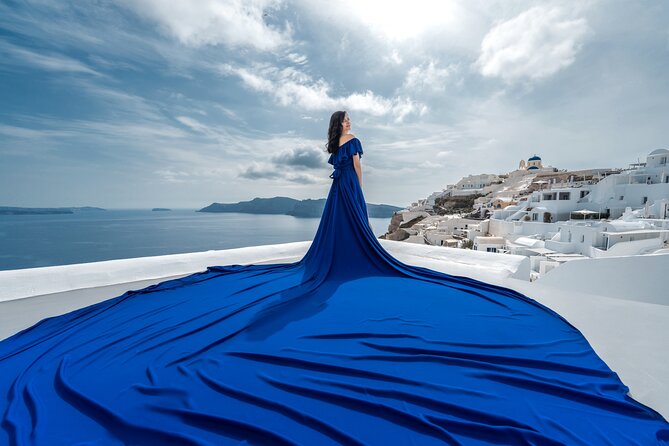 Flying Dress © Photoshoot in Santorini: Mr. President Package - Key Points