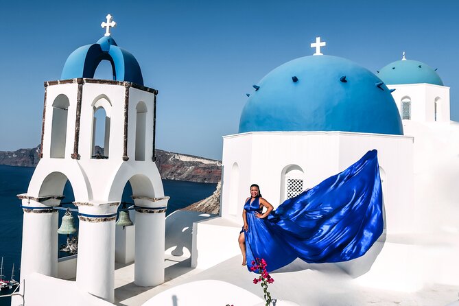 Flying Dress Photoshoot in Santorini with Hotel Pickup - The Photoshoot Logistics and Convenience