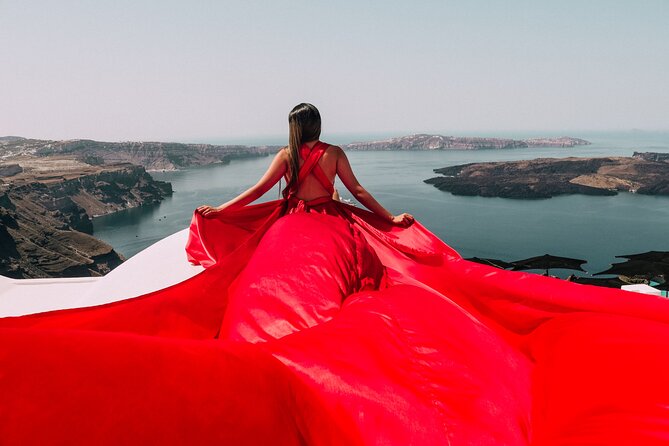 Flying Dress Photoshoot in Santorini with Hotel Pickup - Who Will Enjoy This Photoshoot Most?