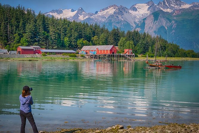 Focus on Haines Private Nature / Photography tour - Rainbow Glacier at Chilkat State Park