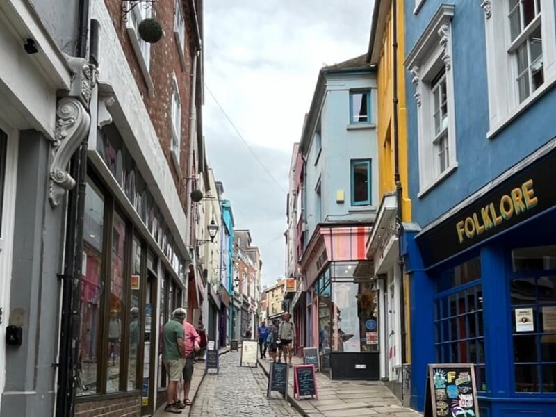 Folkestone: Private 2hr Walking Tour with a Blue Badge Guide - Folkestone’s Wartime Legacy and Memorials