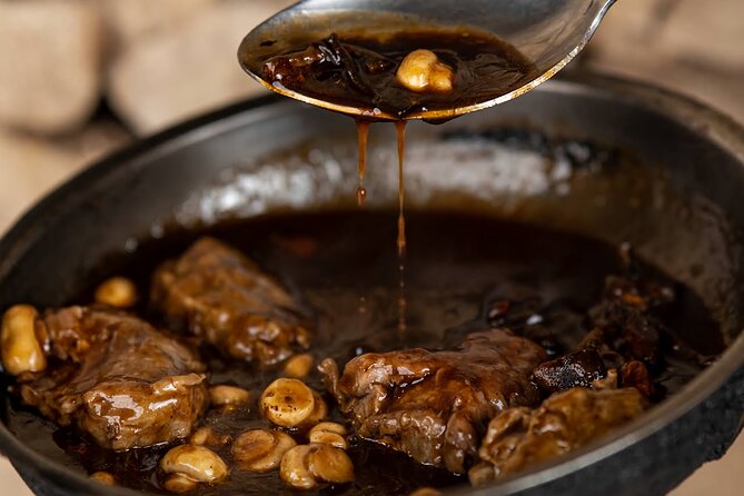 Folklore Evening Dinner Show at a Traditional Maltese Restaurant Incl. Transfers - The Folklore Dance Show: Traditional Maltese Costumes and Music