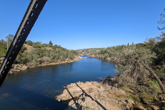 Folsom Scavenger Hunt Walking Tour and Game - Key Points