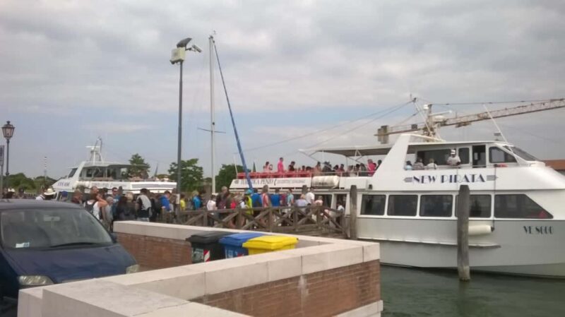 Fom Treporti: Murano, Burano, and Venice Motorboat Trip - Starting Point at Dal Banco delle Prenotazioni