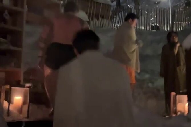 Fondue in challet with Local Stories & Sphere in the centrum - Key Points