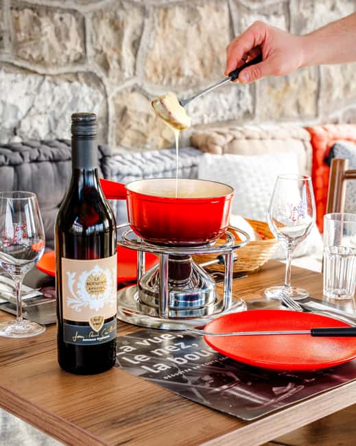 Fondue in the heart of the Lavaux vineyard - Fondue in the Vineyard: A Swiss Classic with a Twist