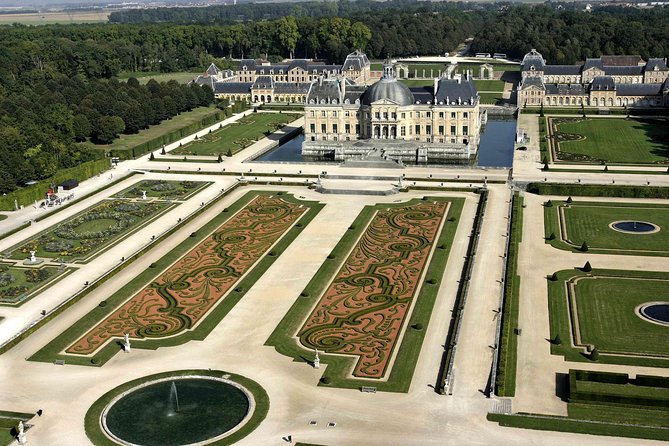 Fontainebleau and Vaux le Vicomte Chateaux Day Trip from Paris - Fontainebleau and Vaux le Vicomte Chateaux Day Trip from Paris