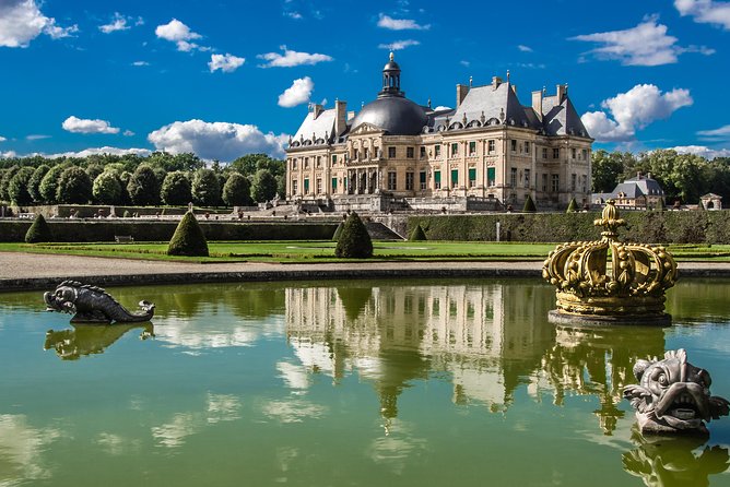 Fontainebleau and Vaux Le Vicomte Private Day Tour from Paris - Vaux-le-Vicomte: A Masterpiece of French Baroque Design