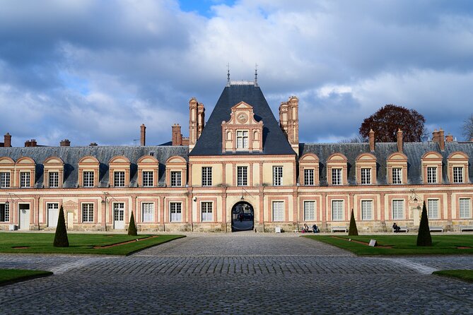 Fontainebleau Palace Half Day Trip from Paris - Key Points