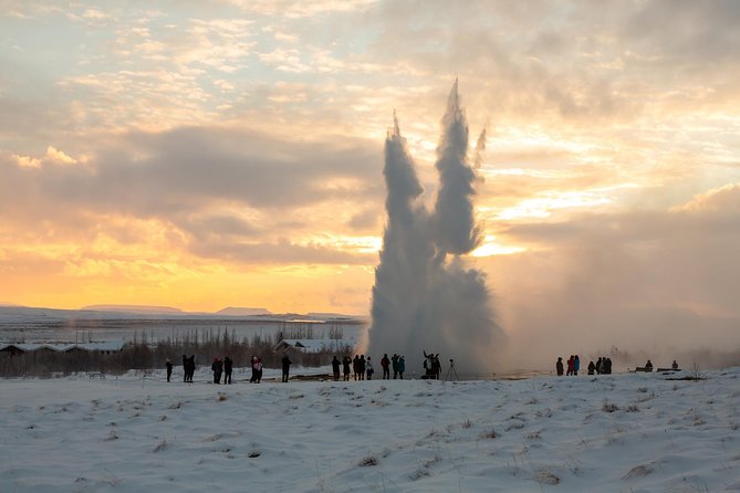 Fontana Geothermal Spa and Golden Circle Tour From Reykjavik - What to Bring and How to Prepare