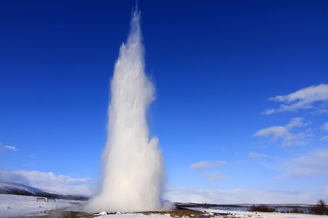 Fontana Geothermal Spa and Golden Circle Tour From Reykjavik - Potential Drawbacks and Tips