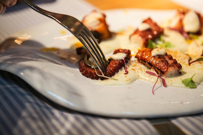 Food and Market Tapas Tour - Experience the Flavors of Barcelona with an Expert Guide