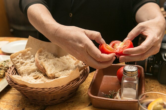 Food and Market Tapas Tour - Exploring Bodega del Born and Savoring Local Wines