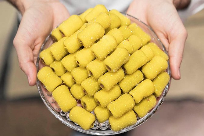 Food and silk tour in Lyon - Logistics: Meeting Point and Accessibility