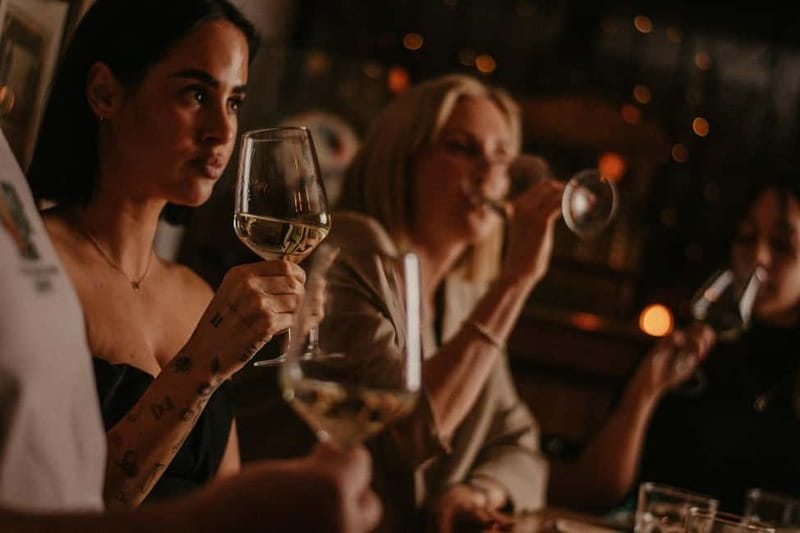 Food and Wine Tasting in Budapest by the Basilica - Comparison with Similar Experiences