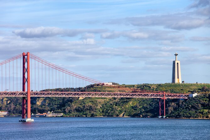 Food & Drink Private Tour in Lisbon & Cacilhas w/ Ferry Included - Wine and Petiscos at Almada with Sunset Views