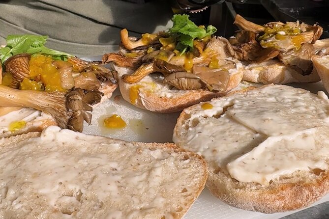 Food, Drinks, Sights and Stories - Enjoy Lisbon with Locals - Savoring Traditional Dishes at Municipal Square