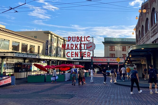 Food Tasting & Arts Tour of Pike Place Market - Wandering Shops and Gallerie at Pike Place Market
