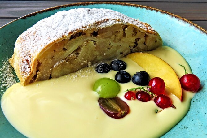 Food Tasting Tour in Hidden Gems of Vienna for Small Groups - Key Points