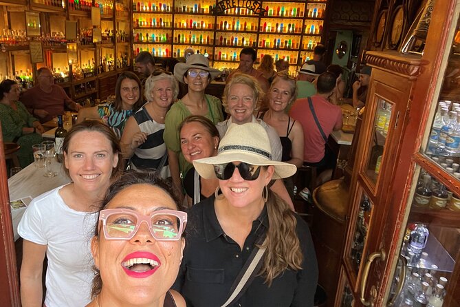 Food Tasting Tour with Central Market Visit In Athens - The Guides Expertise and Personal Touch