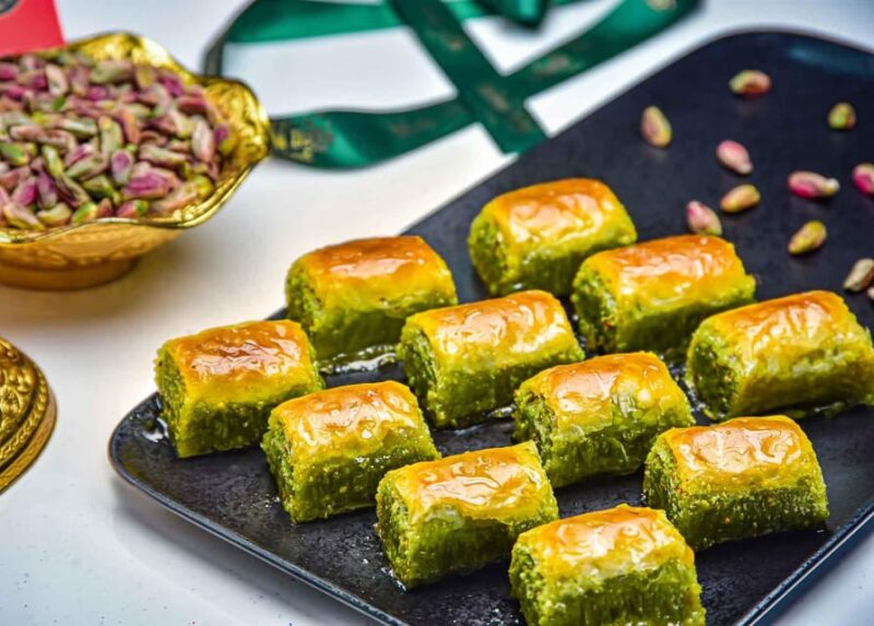 Food Tour: Aperitivo In Mykonos Town - Discover the Mykonos Food Tour: Aperitivo In Mykonos Town