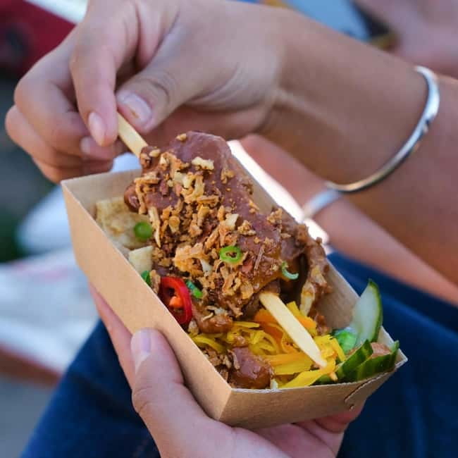 Food Tour by Bike: enjoy 6 bites and cycle trough Utrecht - Practical Details: Meeting, Duration, and Additional Costs