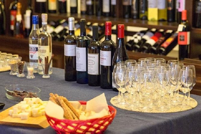 Food Tour in Nafplio - Sampling Local Wines in Yialos Neighborhood