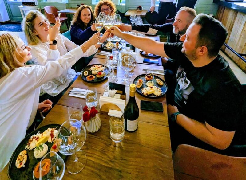 Food, Wine And Sightseeing Tour in Oradea, Romania - Exploring Oradea Fortress