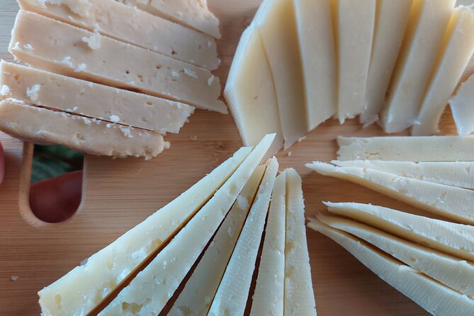 Foodie Full Lunch Tour Experience with a Local Sommelier in Pisa - The Value of a Private Tuscan Food and Wine Experience